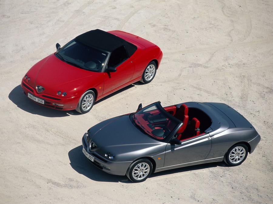  Alfa Romeo Spider (916S) 1998 года  (фото 11 из 12)